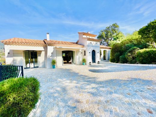 Luksusowy dom w Cavalaire-sur-Mer, Var