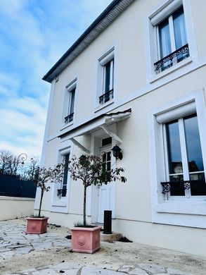 Maison de luxe à Claye-Souilly, Seine-et-Marne