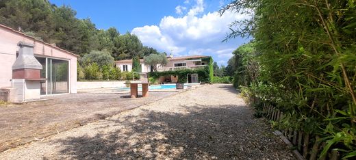 Villa in Auriol, Bouches-du-Rhône