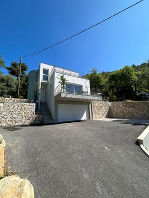 Villa in Falicon, Alpes-Maritimes