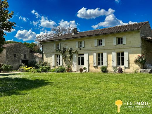 Luxury home in Mortagne-sur-Gironde, Charente-Maritime