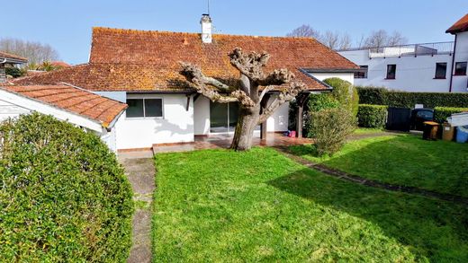 Luxury home in La Teste-de-Buch, Gironde