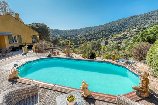 Maison de luxe à Le Lavandou, Var