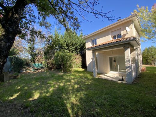 Πολυτελή κατοικία σε Marcy-l'Étoile, Rhône