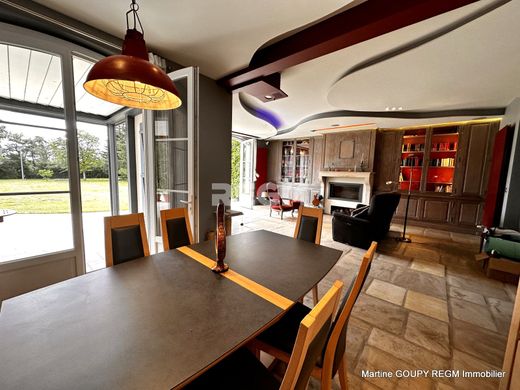 Luxury home in Vierzon, Cher