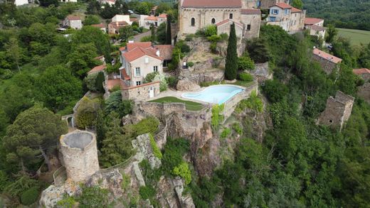 Элитный дом, Saint-Yvoine, Puy-de-Dôme