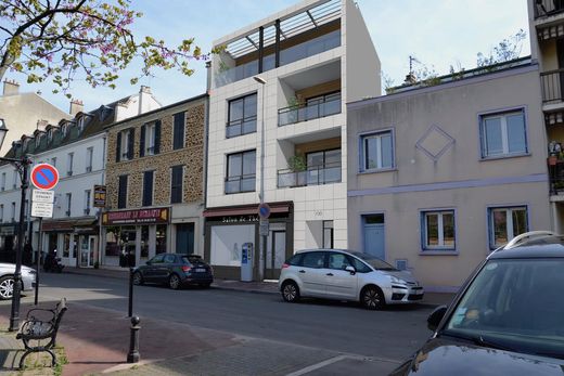 Casa di lusso a Saint-Maur-des-Fossés, Val-de-Marne