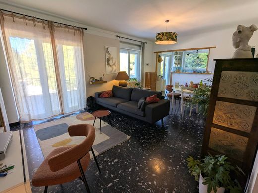 Πολυτελή κατοικία σε Nîmes, Gard