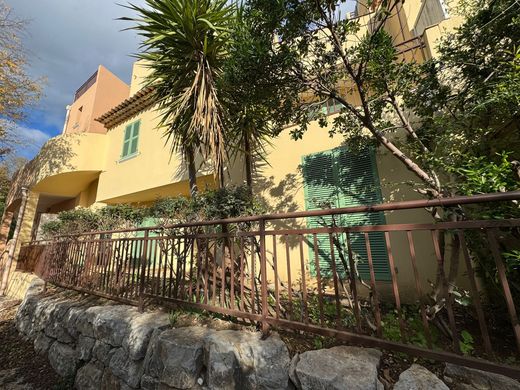 Duplex w Grimaud, Var