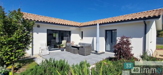 Luxury home in Salles, Gironde