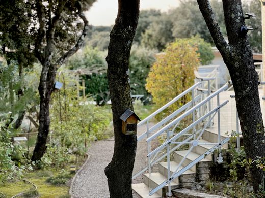 Luksusowy dom w Rodilhan, Gard