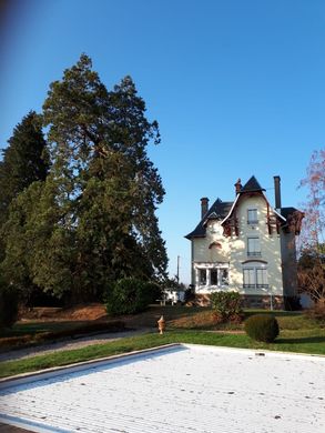 Luxe woning in Luxeuil-les-Bains, Haute-Saône