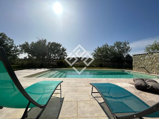 Вилла, Magalas, Hérault