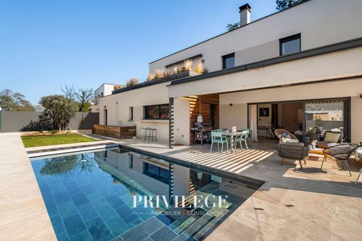 Casa de luxo - Rochetaillée-sur-Saône, Ródano
