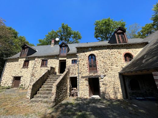 Casa di lusso a Launay-Villiers, Mayenne
