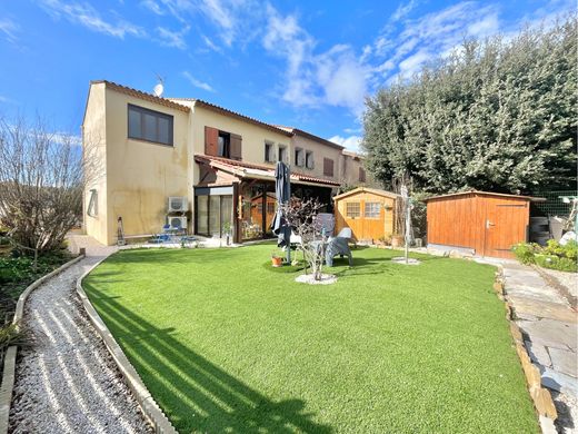 Maison de luxe à Six-Fours-les-Plages, Var