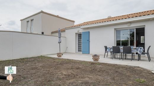 豪宅  Saint-Vincent-sur-Jard, Vendée