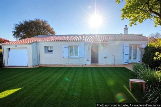 Luxus-Haus in Saint-Palais-sur-Mer, Charente-Maritime