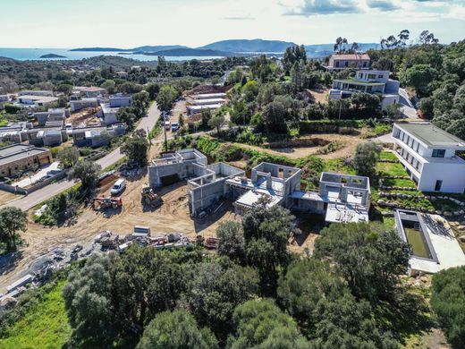 Villa in Sainte-Lucie de Porto-Vecchio, South Corsica