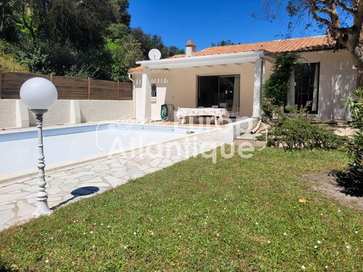 Villa in La Palmyre, Charente-Maritime
