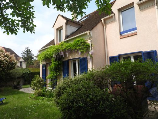 Πολυτελή κατοικία σε Marolles-en-Brie, Val-de-Marne