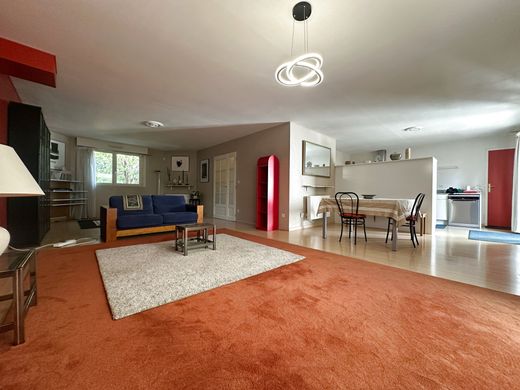 Luxury home in Villeneuve-d'Ascq, North