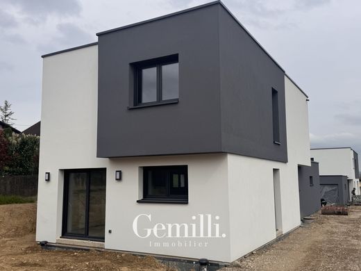 Luxury home in Hésingue, Haut-Rhin
