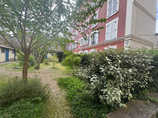 Piso / Apartamento en Charenton-le-Pont, Valle de Marne