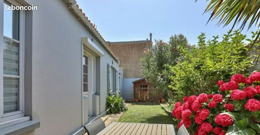 Casa di lusso a Les Sables-d'Olonne, Vandea