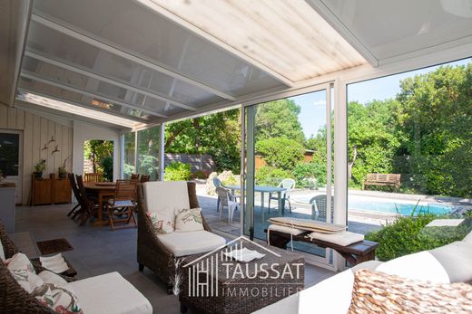 Lanton, Girondeの高級住宅