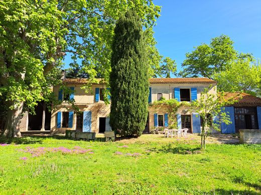 Villa in Arles, Bouches-du-Rhône