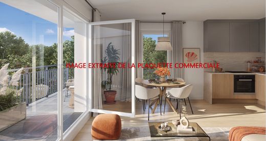 Apartment in Saint-Thibault-des-Vignes, Seine-et-Marne