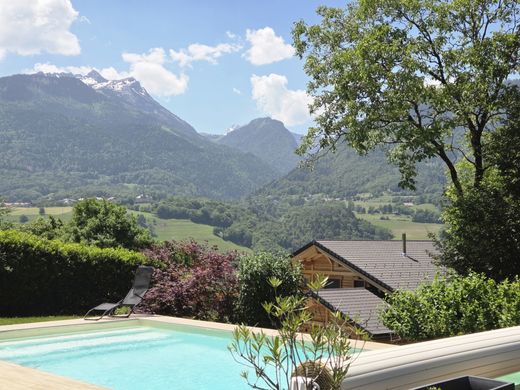 Maison de luxe à Faverges, Haute-Savoie