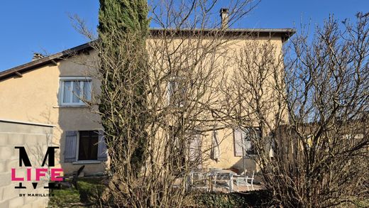 Luxury home in Chassieu, Rhône