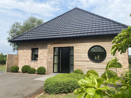 Luxury home in Esquelbecq, North