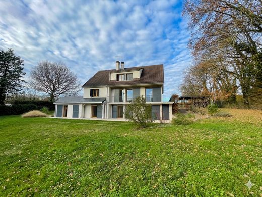 Casa di lusso a Nouaillé-Maupertuis, Vienne