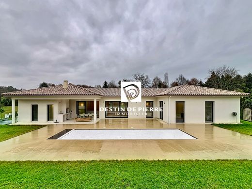 호화 저택 / Saint-Mexant, Corrèze