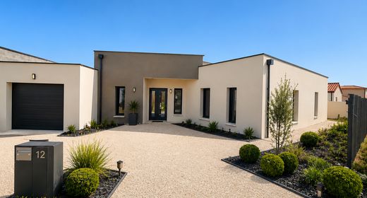Casa di lusso a Cholet, Maine-et-Loire