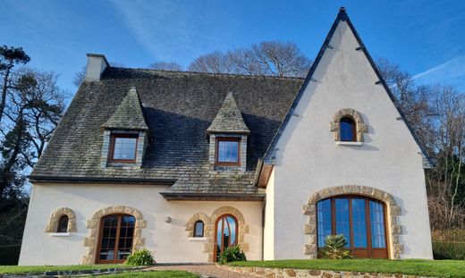 Luxury home in Ploubazlanec, Côtes-d'Armor
