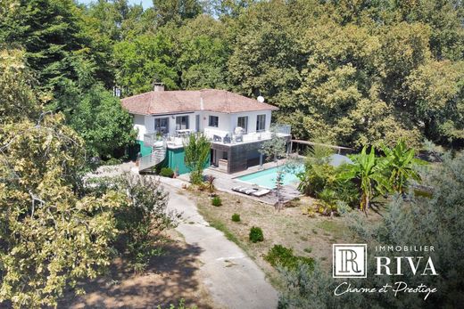 Luksusowy dom w Camblanes, Gironde