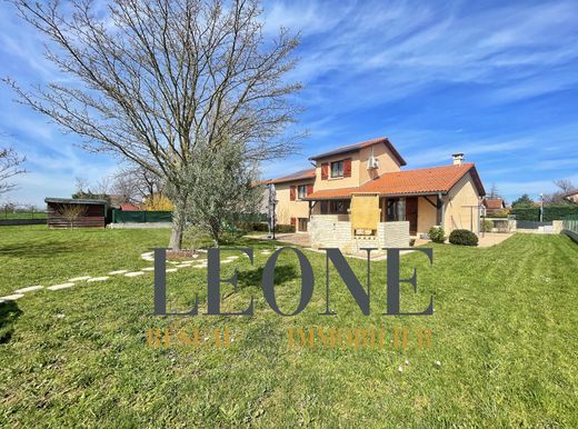 Элитный дом, Mions, Rhône