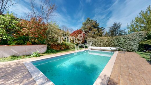 Luxury home in Deyme, Upper Garonne