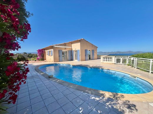 Villa in Saint-Aygulf, Var