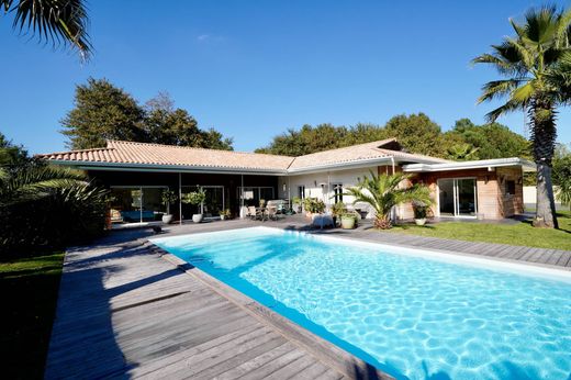 Вилла, Cestas, Gironde