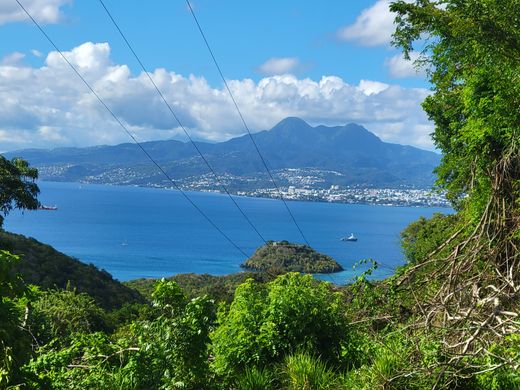 地皮  Les Anses-d'Arlet, Martinique