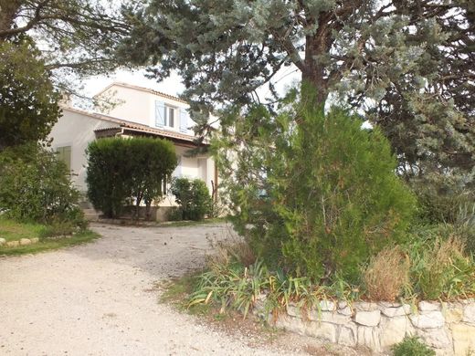 Villa a Mimet, Bocche del Rodano