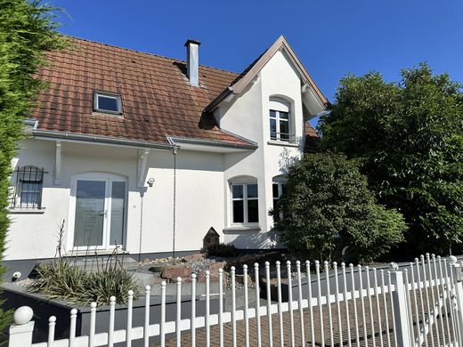 Πολυτελή κατοικία σε Sausheim, Haut-Rhin