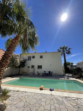 Villa in Bompas, Pyrénées-Orientales