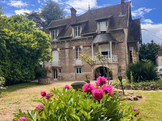 Luxury home in Sennecey-le-Grand, Saône-et-Loire