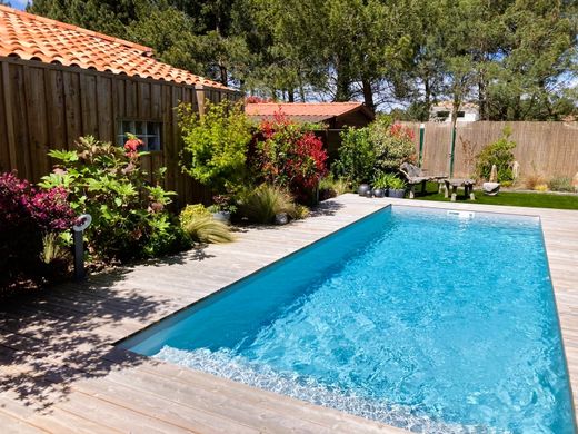 호화 저택 / Gujan-Mestras, Gironde